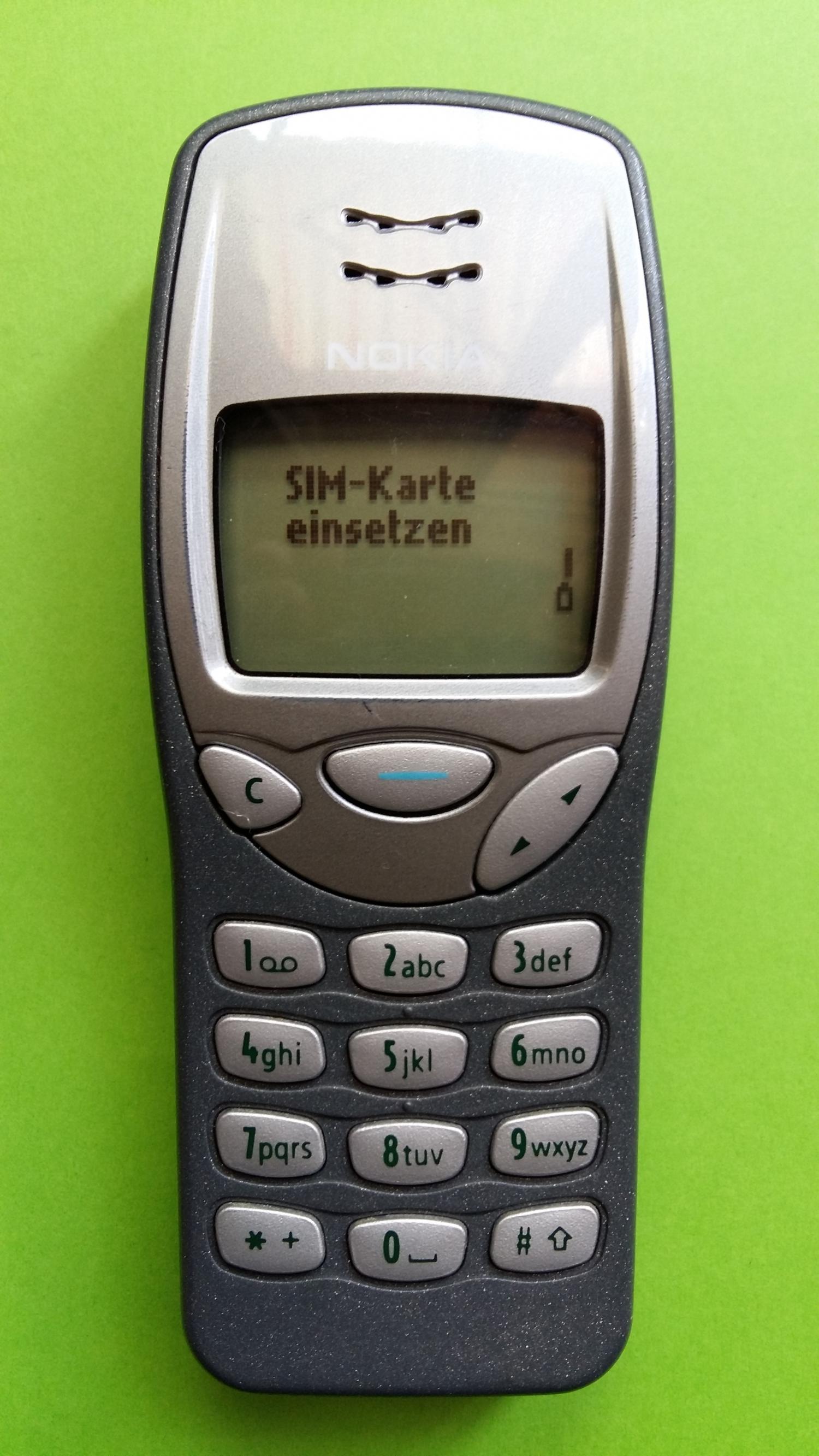 image-7305588-Nokia 3210 (6)1.jpg